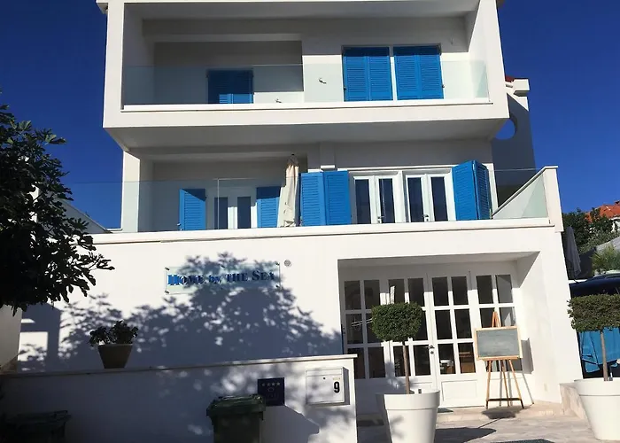 Seaside Villa With Private Pool Home By The Sea - Villa Trogir