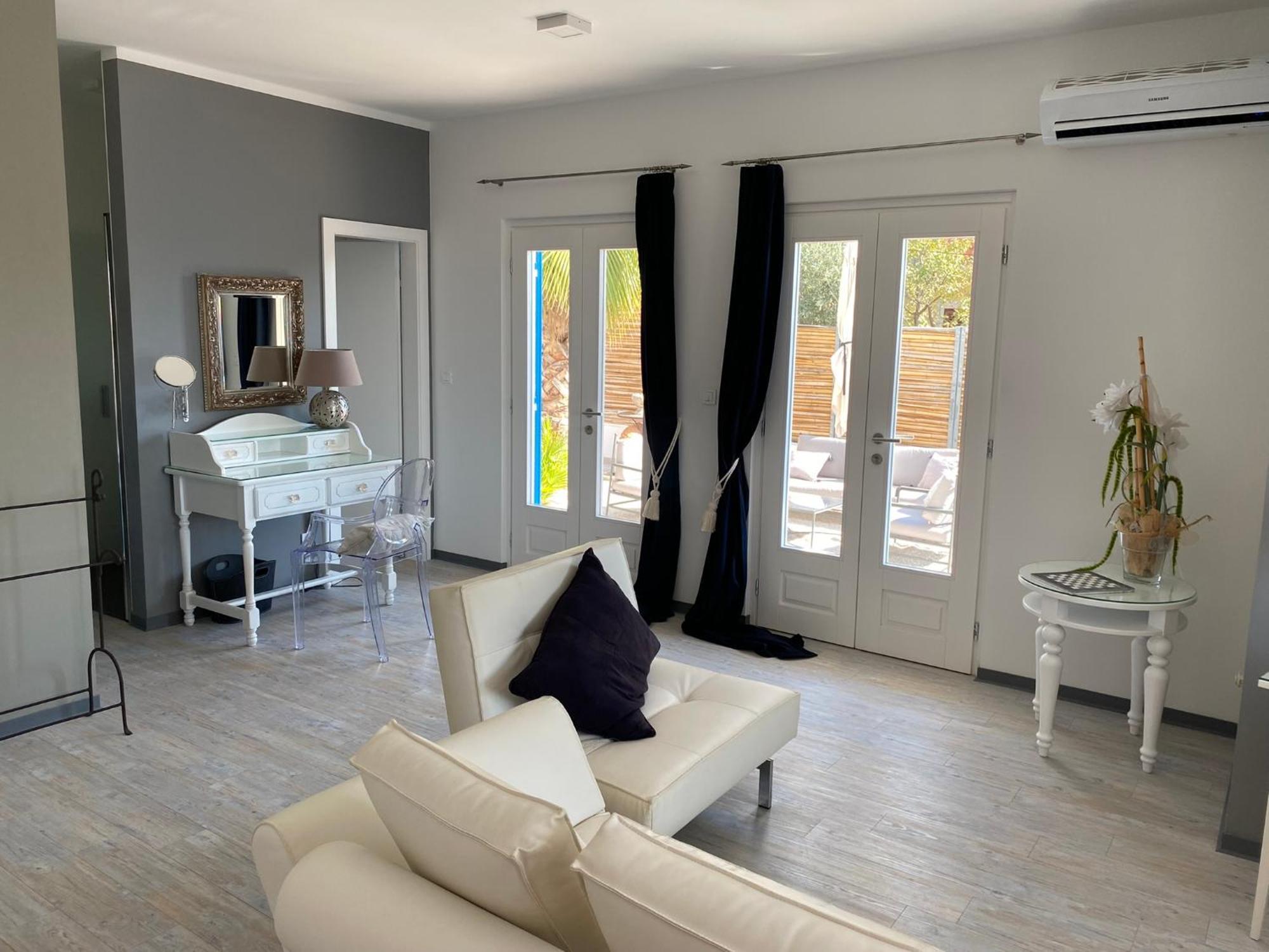 Seaside With Private Pool By The Sea - Trogir