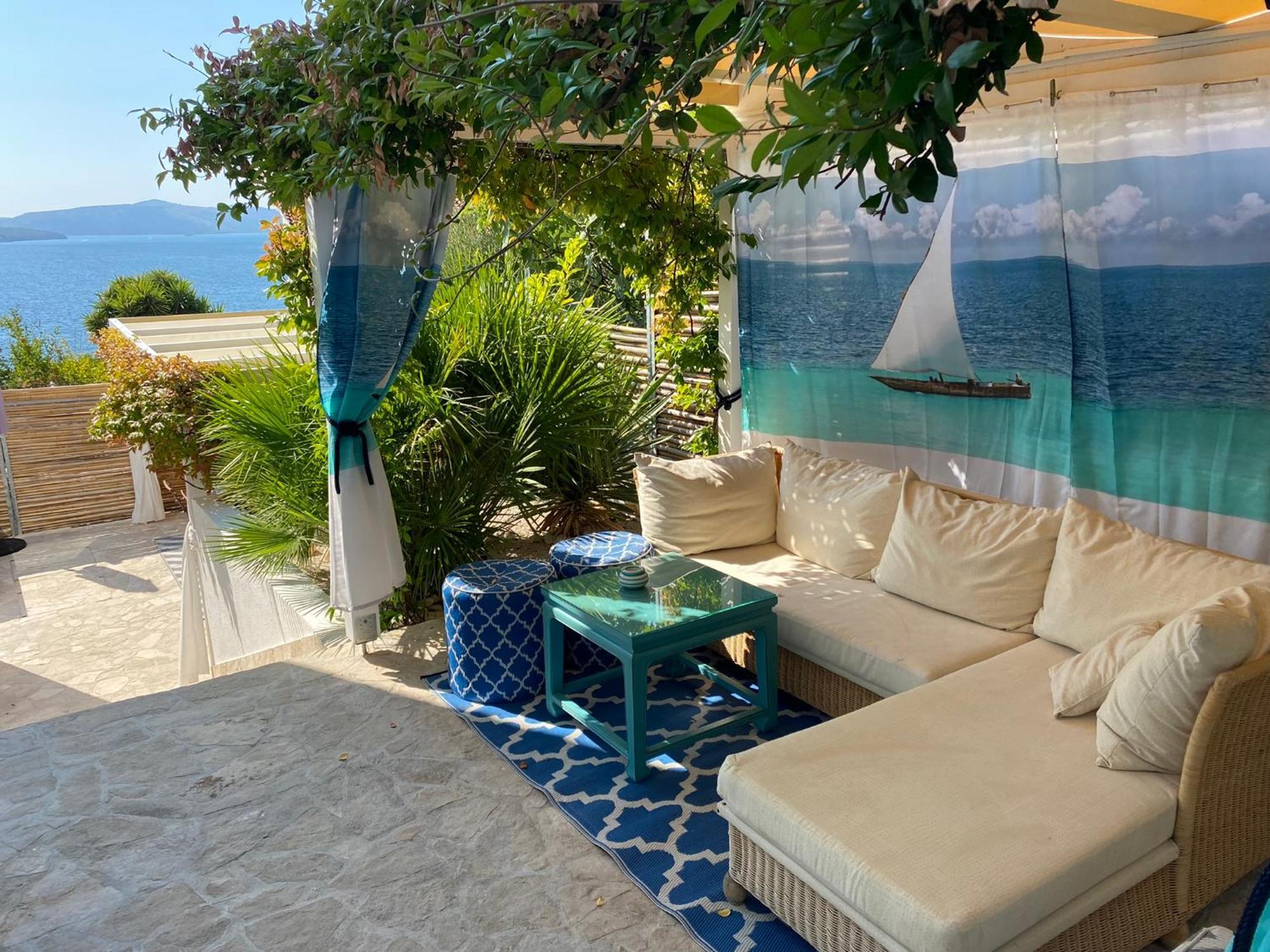Seaside With Private Pool By The Sea -